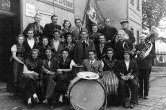 1951-010