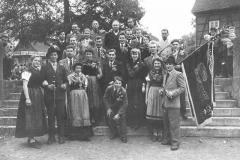 1957